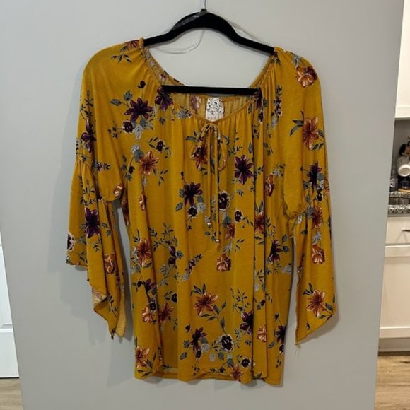 NAIF Tops - Naif Floral Top